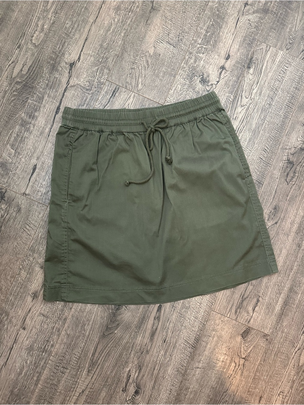 Lou & Grey Olive Green Skirt Size M
